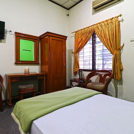 Hotel Sumatera Medan Bagian luar foto
