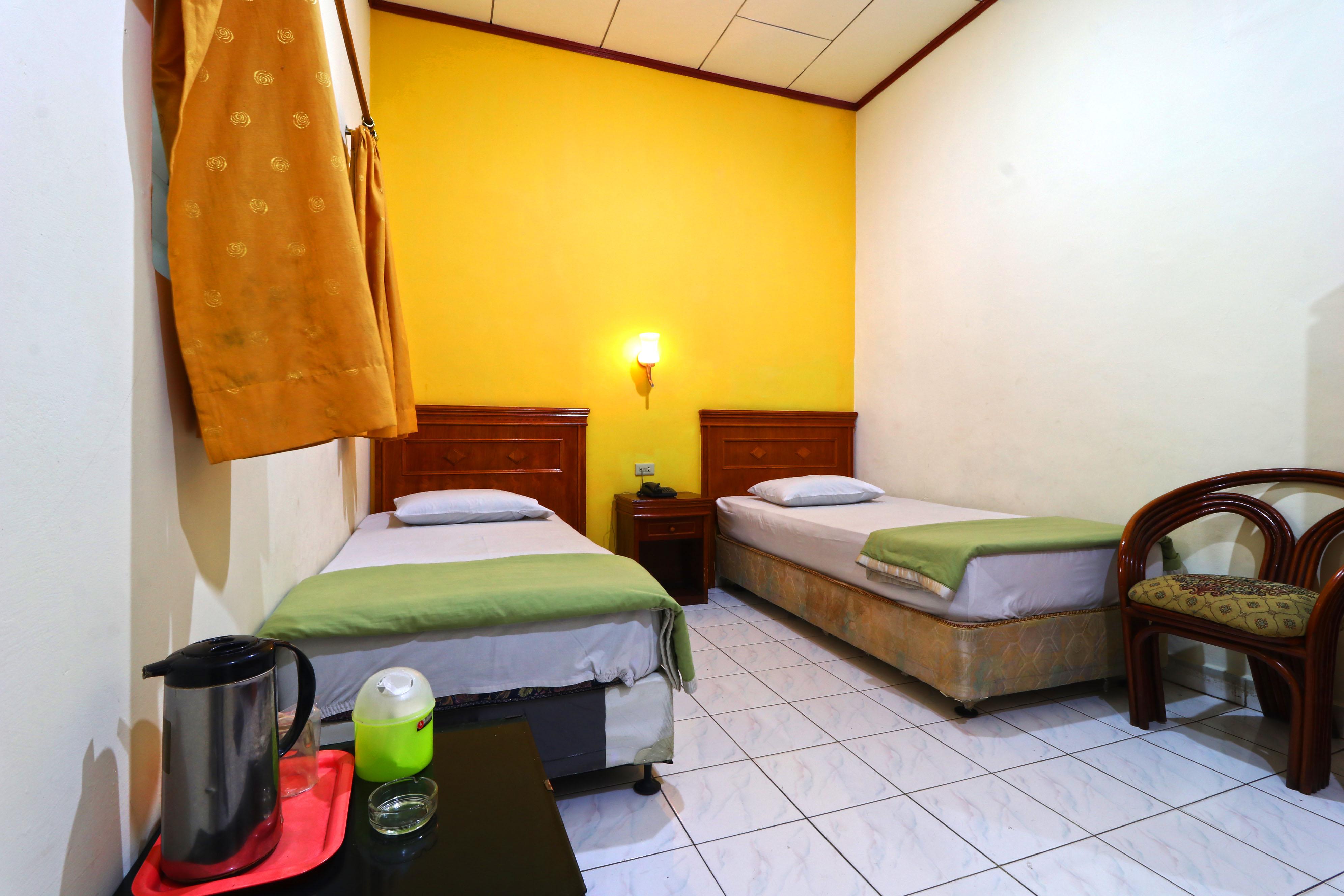 Hotel Sumatera Medan Bagian luar foto