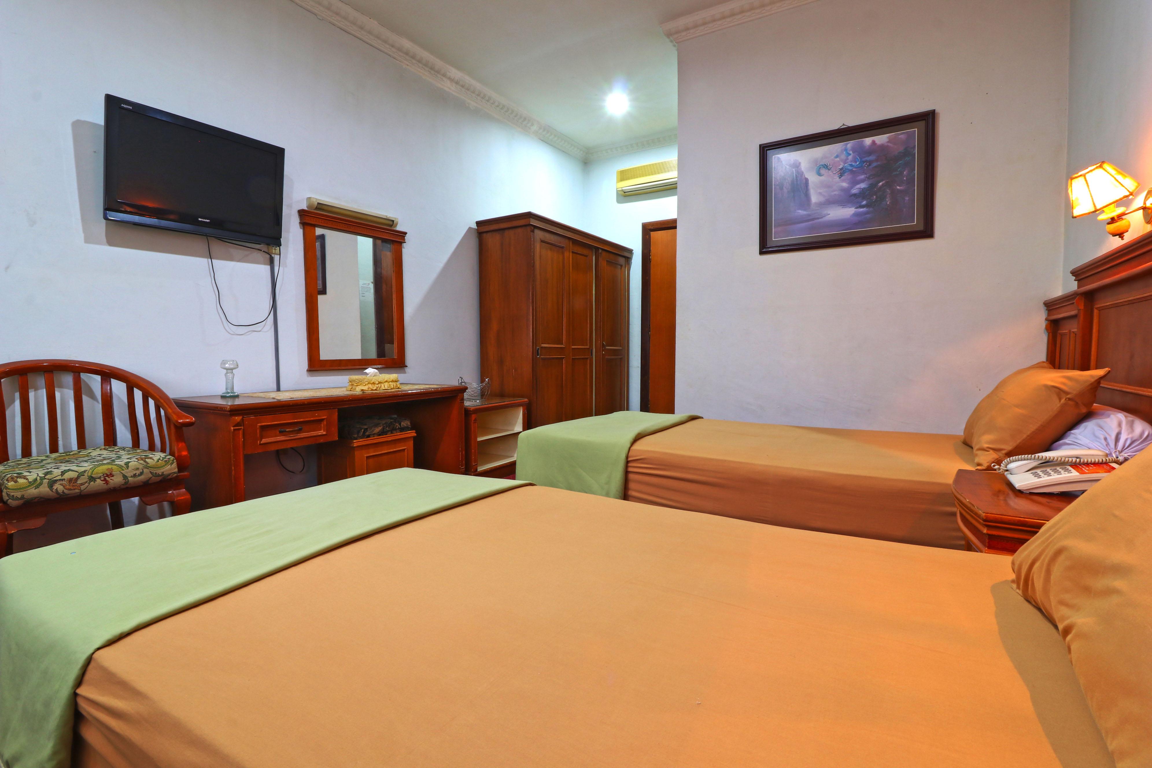 Hotel Sumatera Medan Bagian luar foto