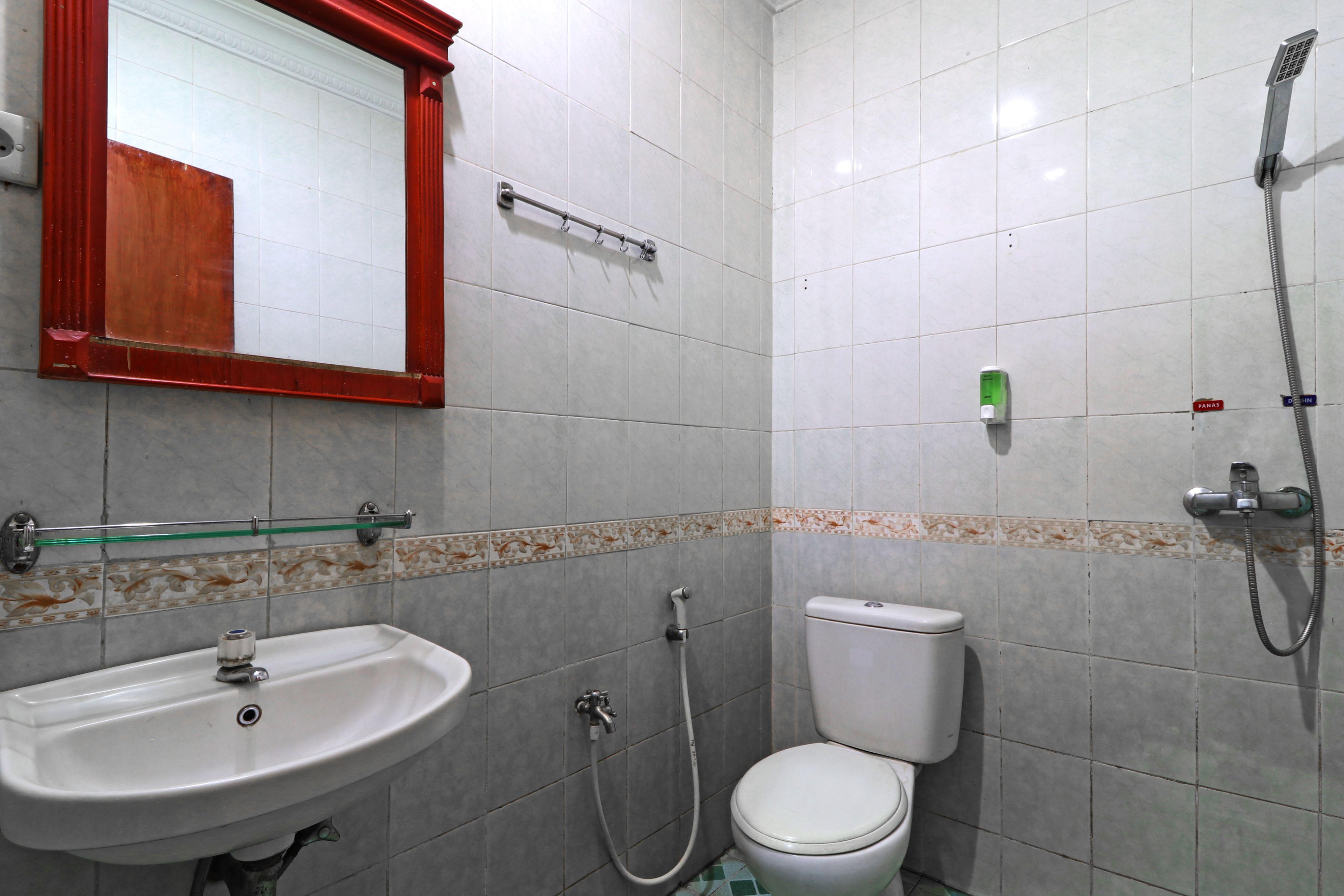 Hotel Sumatera Medan Bagian luar foto