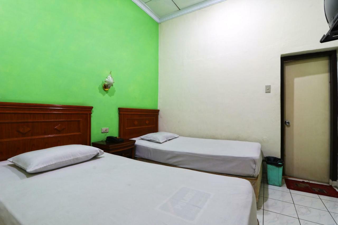 Hotel Sumatera Medan Bagian luar foto